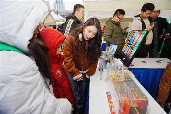 3·15”展风采 赋能传统文化新表达开元ky棋牌小马宝莉卡生产商卡游“(图3)